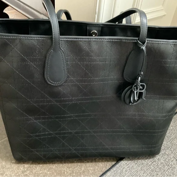 DIOR Tote - Picture 7 of 13